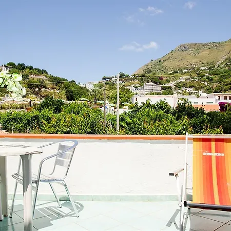 Bernardina Hotel 2*